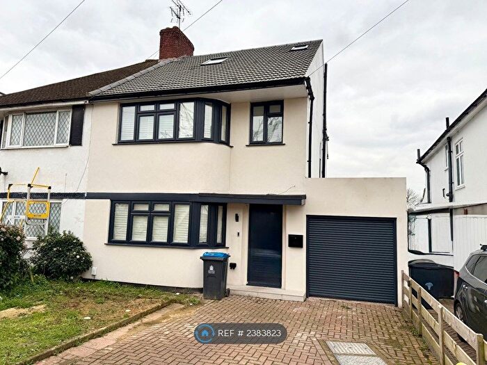 5 Bedroom Semi-Detached House To Rent In Manor Drive North, New Malden, KT3