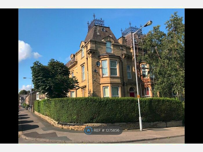 2 Bedroom Flat To Rent In St. Pauls Road, Manningham, Bradford, BD8