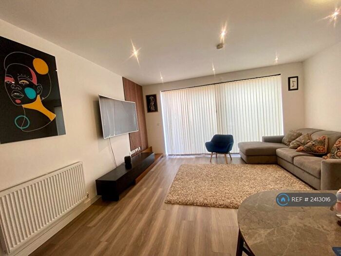 3 Bedroom Terraced House To Rent In Fairlane Road, London, RM13