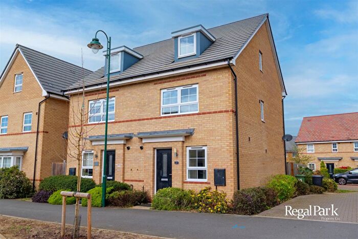 4 Bedroom Semi Detached House To Rent In Aqua Drive, Hampton Water, Peterborough, PE7