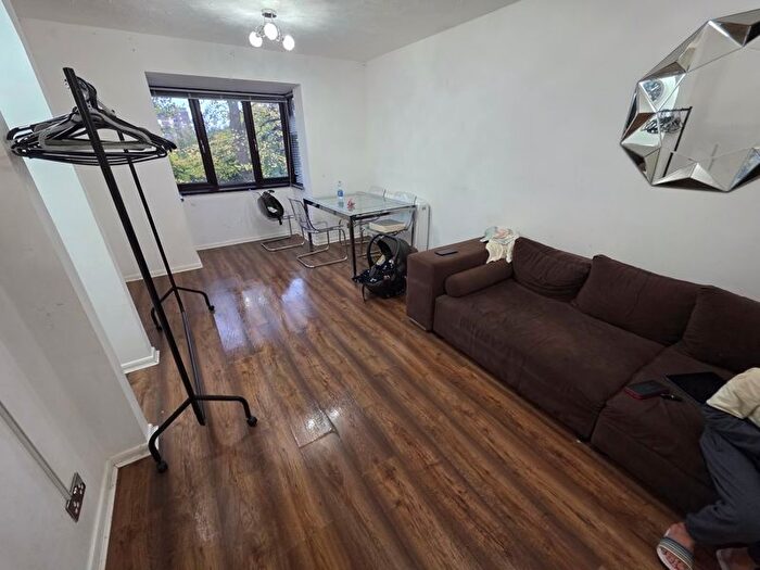 2 Bedroom Flat To Rent In Waterside Close, Barking, IG11