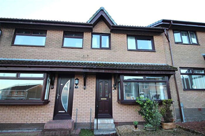 3 Bedroom Terraced House For Sale In Drumillan Hill, Greenock, PA16