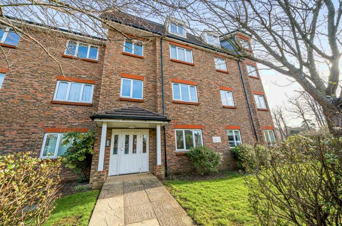 2 Bedroom Flat To Rent In Elm Road Sidcup, DA14