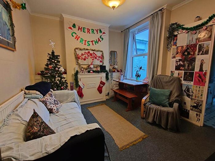 3 Bedroom House To Rent In Keppoch Street, Roath, Cardiff, CF24