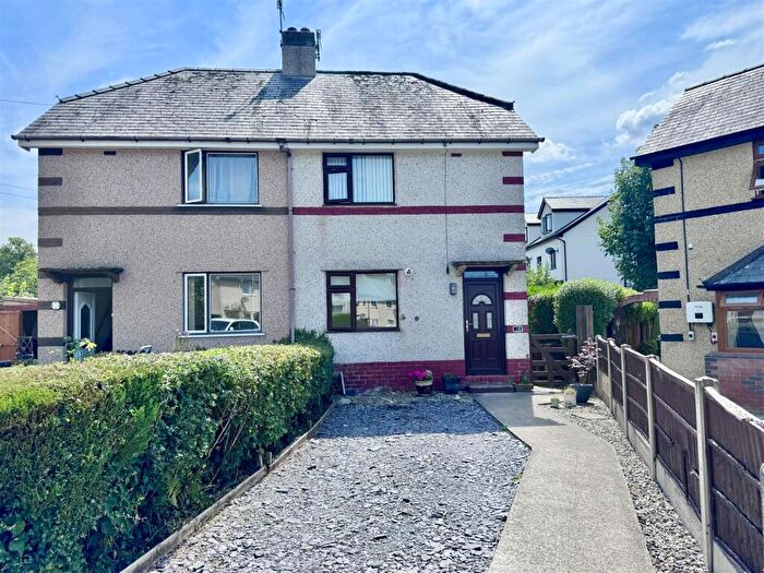 2 Bedroom Semi-Detached House For Sale In Cae Person, Llanrwst, LL26