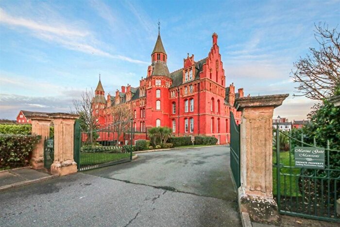 3 Bedroom Flat For Sale In Marine Gate Mansions, Promenade, Southport, PR9