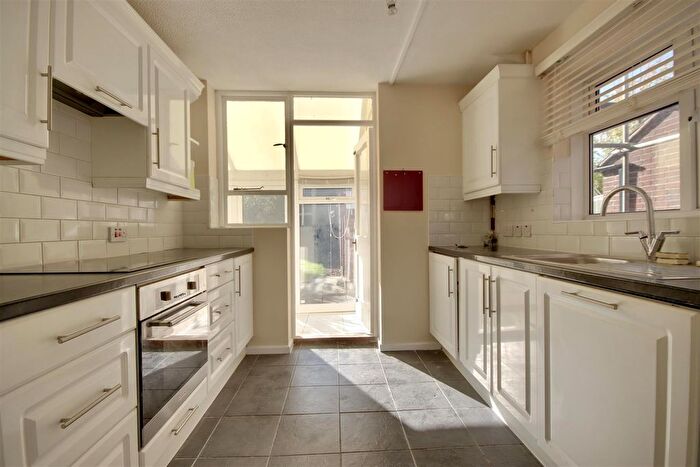 3 Bedroom Property To Rent In Court Close, Drayton, Portsmouth, PO6