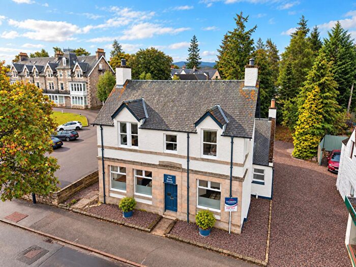 4 Bedroom Detached House For Sale In Main Street, Newtonmore, PH20