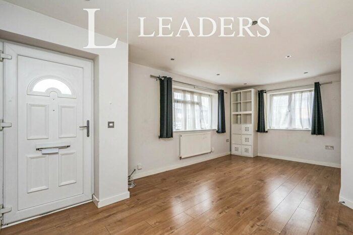 2 Bedroom End Of Terrace House To Rent In Langstone Walk, Fareham, PO14