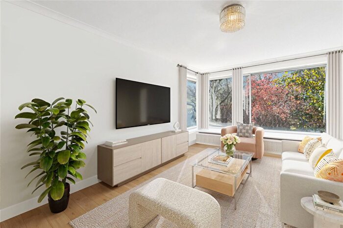 3 Bedroom Flat For Sale In Devonport, Southwick Street, London, W2