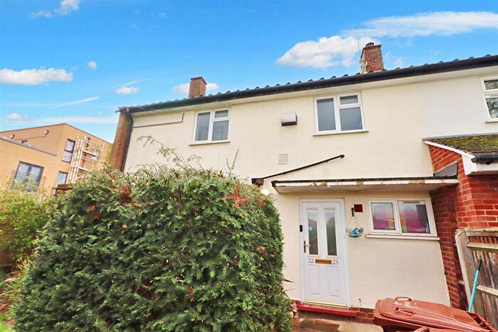 1 Bedroom Flat To Rent In Orchard Close, Radlett, WD7