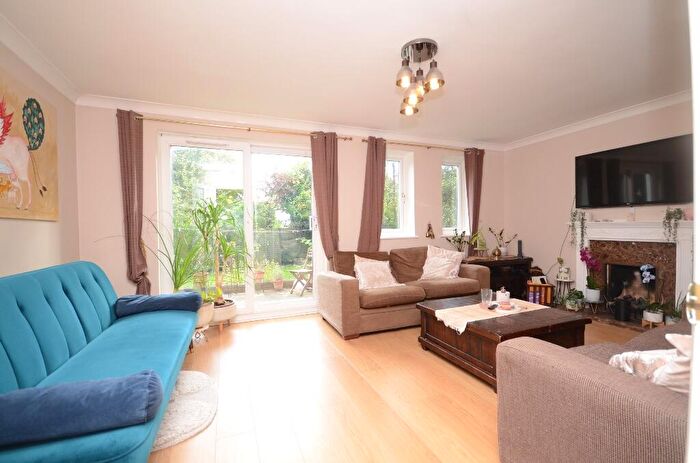 4 Bedroom Detached House For Sale In Abbotts Way, Bishop's Stortford, Hertfordshire, CM23