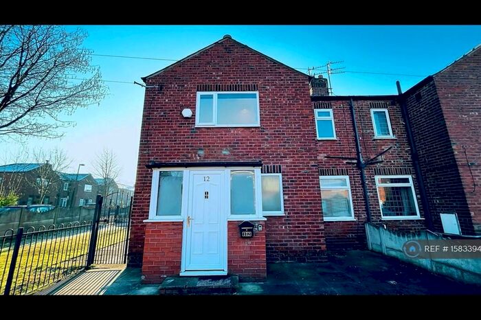 3 Bedroom Semi-Detached House To Rent In Coronation Street, Swinton, Manchester, M27