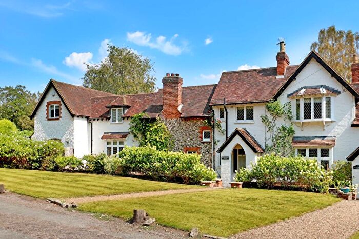 6 Bedroom House For Sale In Common Lane, Burnham, Buckinghamshire, SL1