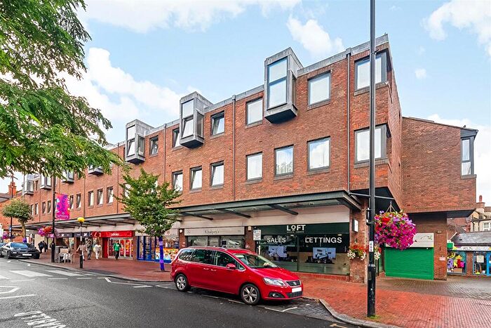 1 Bedroom Apartment For Sale In High Street, Purley, CR8