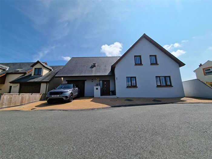 5 Bedroom Detached House For Sale In Reginald Close, Hundleton, Pembroke, Pembrokeshire, SA71