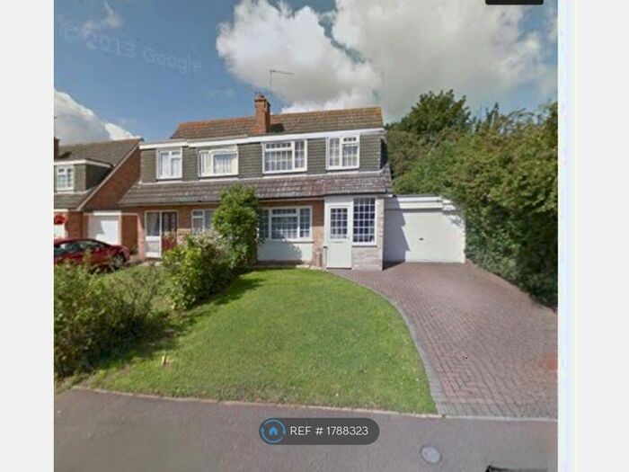 3 Bedroom Semi-Detached House To Rent In Valley Close, Colchester, CO3