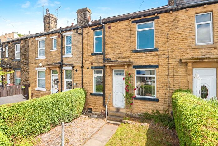 2 Bedroom Terraced House To Rent In Half Mile Lane, Leeds, LS28