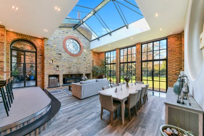 11 Bedroom Detached House To Rent In Mottisfont Hall, London, SE9