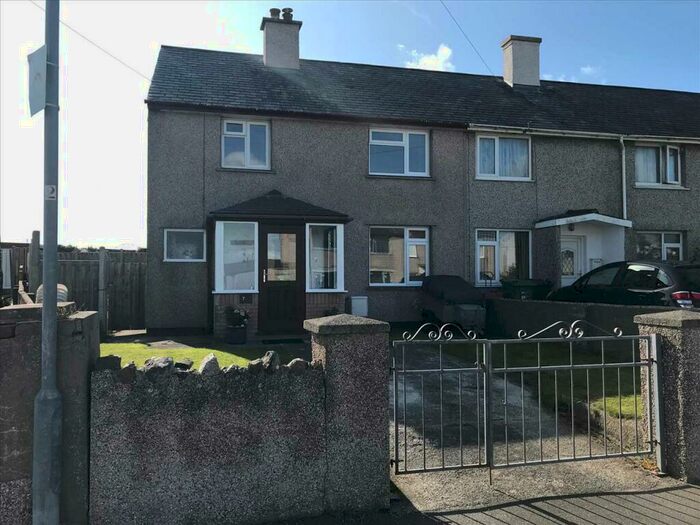 3 Bedroom End Of Terrace House For Sale In Maes Llewellyn, Aberffraw, LL63