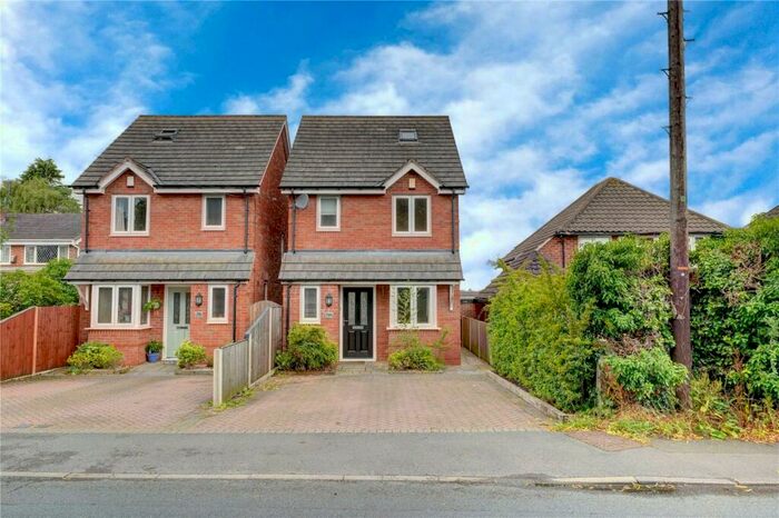3 Bedroom Detached House To Rent In Old Birmingham Road, Lickey End, Bromsgrove, Worcestershire, B60
