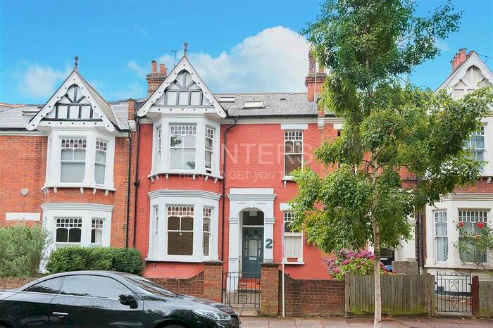 Studio To Rent In Milman Road, London, NW6
