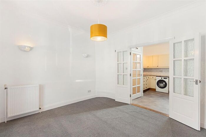 1 Bedroom Flat To Rent In Adys Road, London, SE15