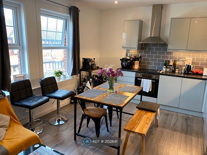 2 Bedroom Flat To Rent In Eastreet Park, Crawley, RH10