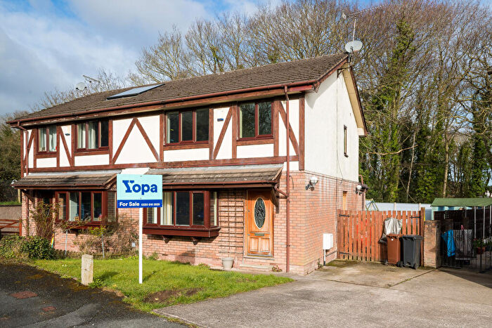 3 Bedroom Semi-Detached House For Sale In Bodhyfryd, Holywell, CH8