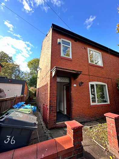 3 Bedroom Terraced House To Rent In Montgomery Street, Oldham, OL8
