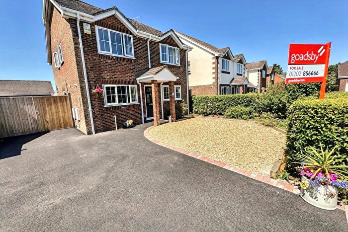 4 Bedroom Detached House For Sale In Sturminster Marshall, BH21