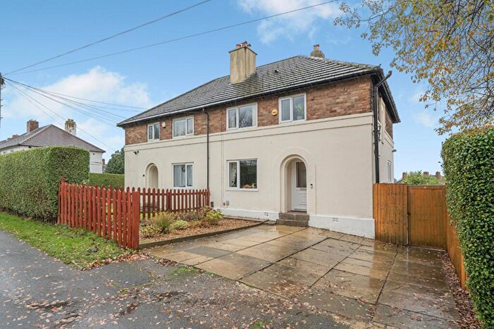 3 Bedroom Semi Detached House For Sale In King Edward Avenue, Horsforth, Leeds, West Yorkshire, LS18