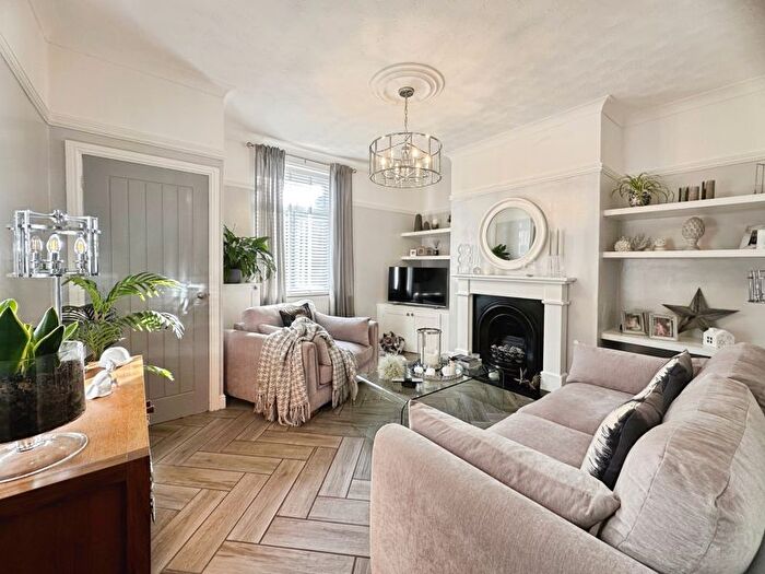 3 Bedroom Terraced House For Sale In Bolton Road, Radcliffe, M26