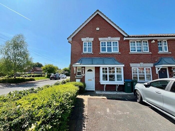3 Bedroom Semi-Detached House To Rent In Faithfull Close, Stone, Aylesbury, HP17