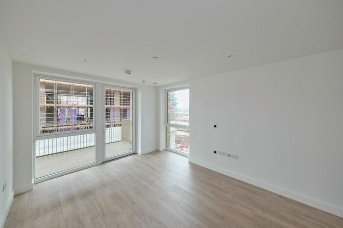 2 Bedroom Flat To Rent In Belgrave Road, Wembley, London, HA0