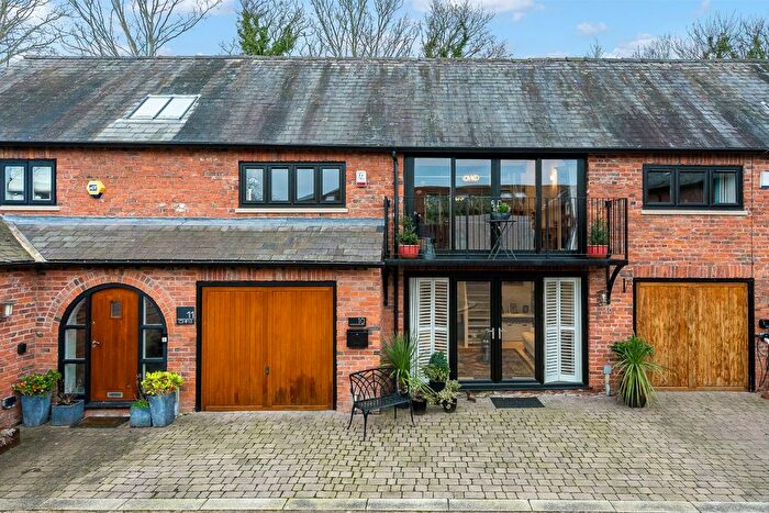 2 Bedroom Barn Conversion For Sale In Withington Avenue, Culcheth, Warrington, Cheshire, WA3
