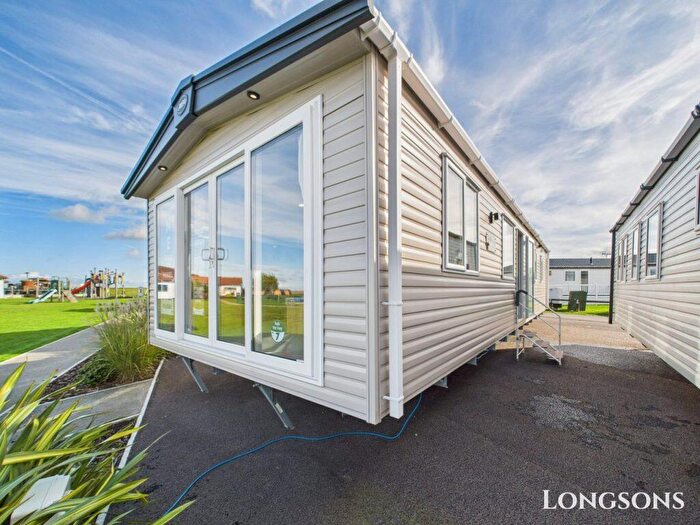 2 Bedroom Park Home For Sale In Seaview Holiday Park, CT5