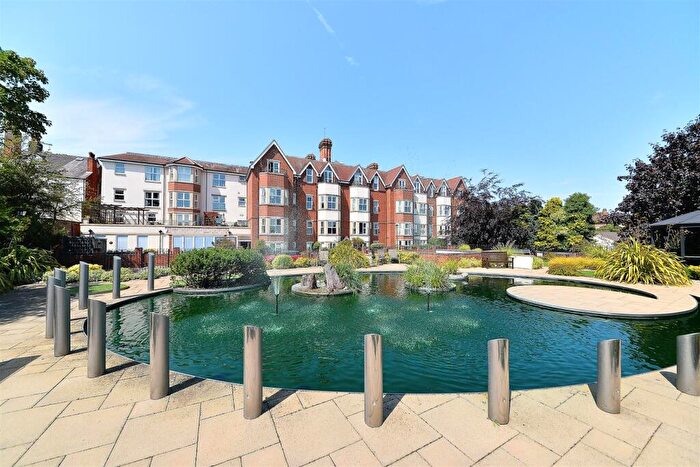 2 Bedroom Apartment For Sale In Lichfield Road, Sutton Coldfield, B74