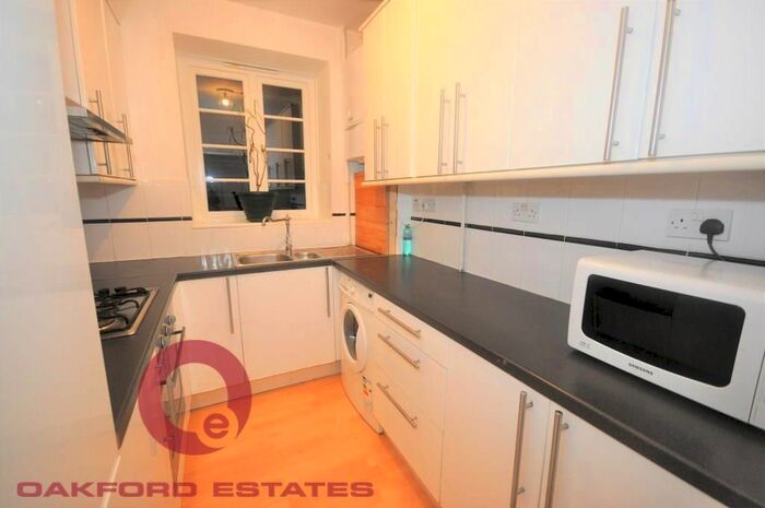 3 Bedroom Flat To Rent In Portpool Lane, Holborn, EC1N