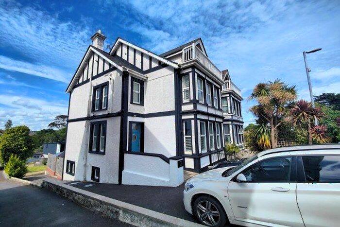 5 Bedroom Property To Rent In Avenue Road, Falmouth, TR11