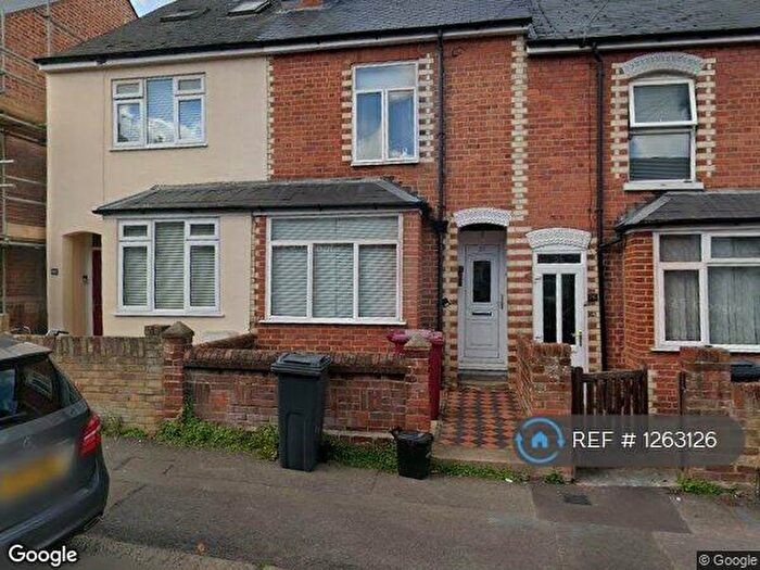 3 Bedroom Terraced House To Rent In Shaftesbury Road, Reading, RG30