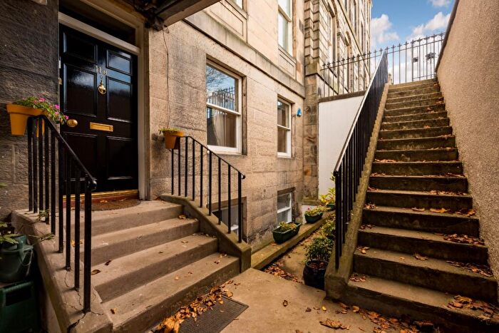 2 Bedroom Apartment For Sale In B Fettes Row, New Town, Edinburgh, EH3