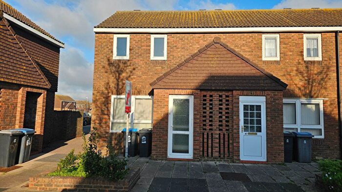 1 Bedroom End Of Terrace House For Sale In Cannon Street, Deal, CT14