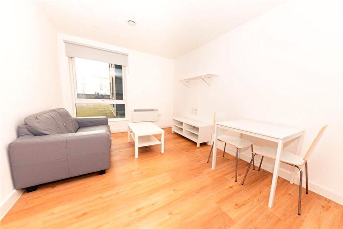 1 Bedroom Flat For Sale In Great Ancoats Street, Eastbank Tower, M4
