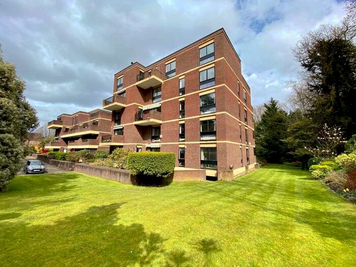 3 Bedroom Apartment To Rent In Church Street, Epsom, KT17