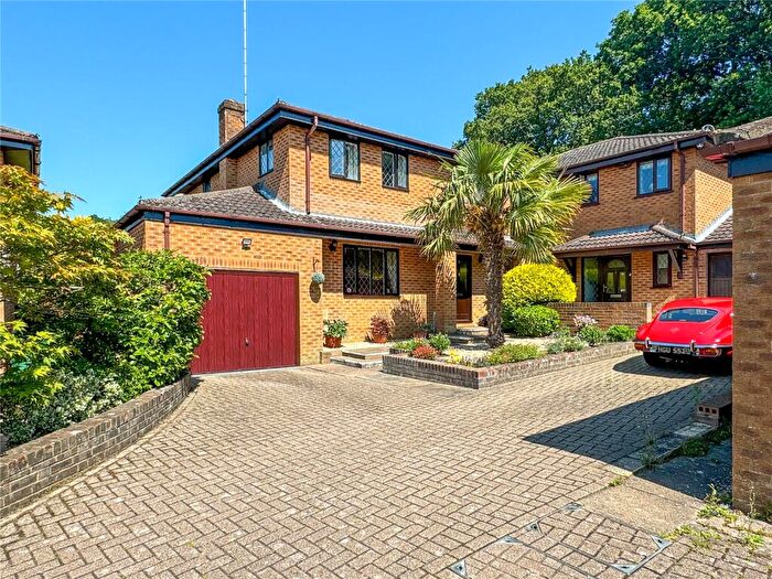 3 Bedroom Detached House For Sale In Blackbird Way, Bransgore, Christchurch, Dorset, BH23