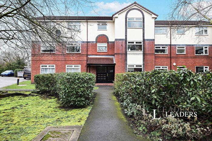2 Bedroom Flat To Rent In Constance Gardens, Salford, M5