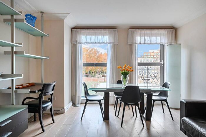 2 Bedroom Flat For Sale In Chelsea Gate Apartments, Chelsea, London, SW1W