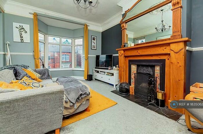 3 Bedroom Semi-Detached House To Rent In Newman Road, Sheffield, S9