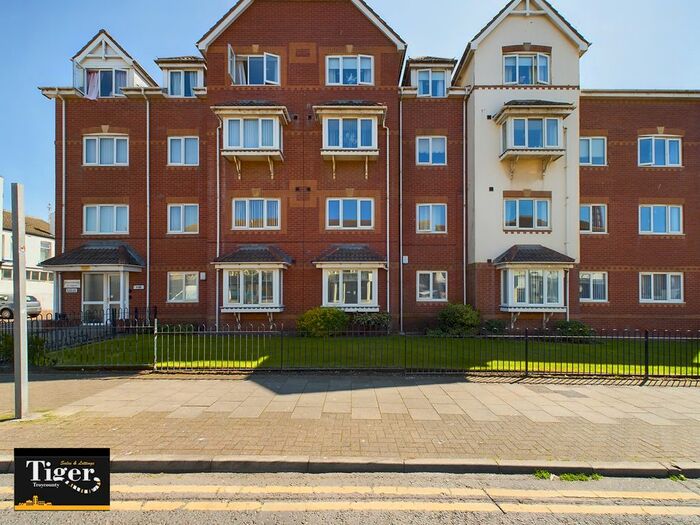 2 Bedroom Flat To Rent In Hornby Road, Blackpool, FY1